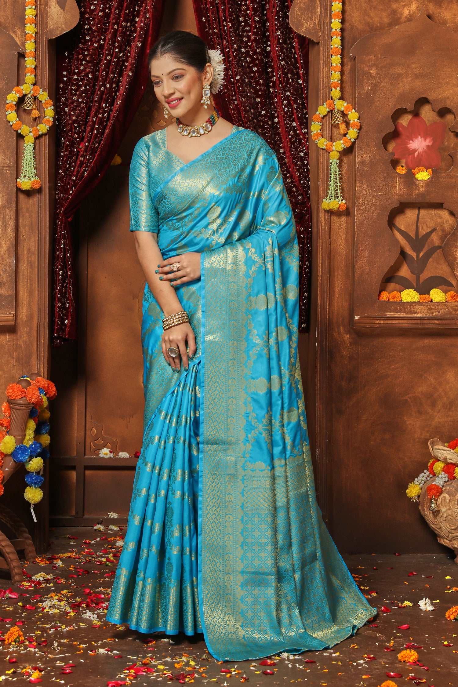 Designer Silk Saree With Heavy Zari Brocade Work