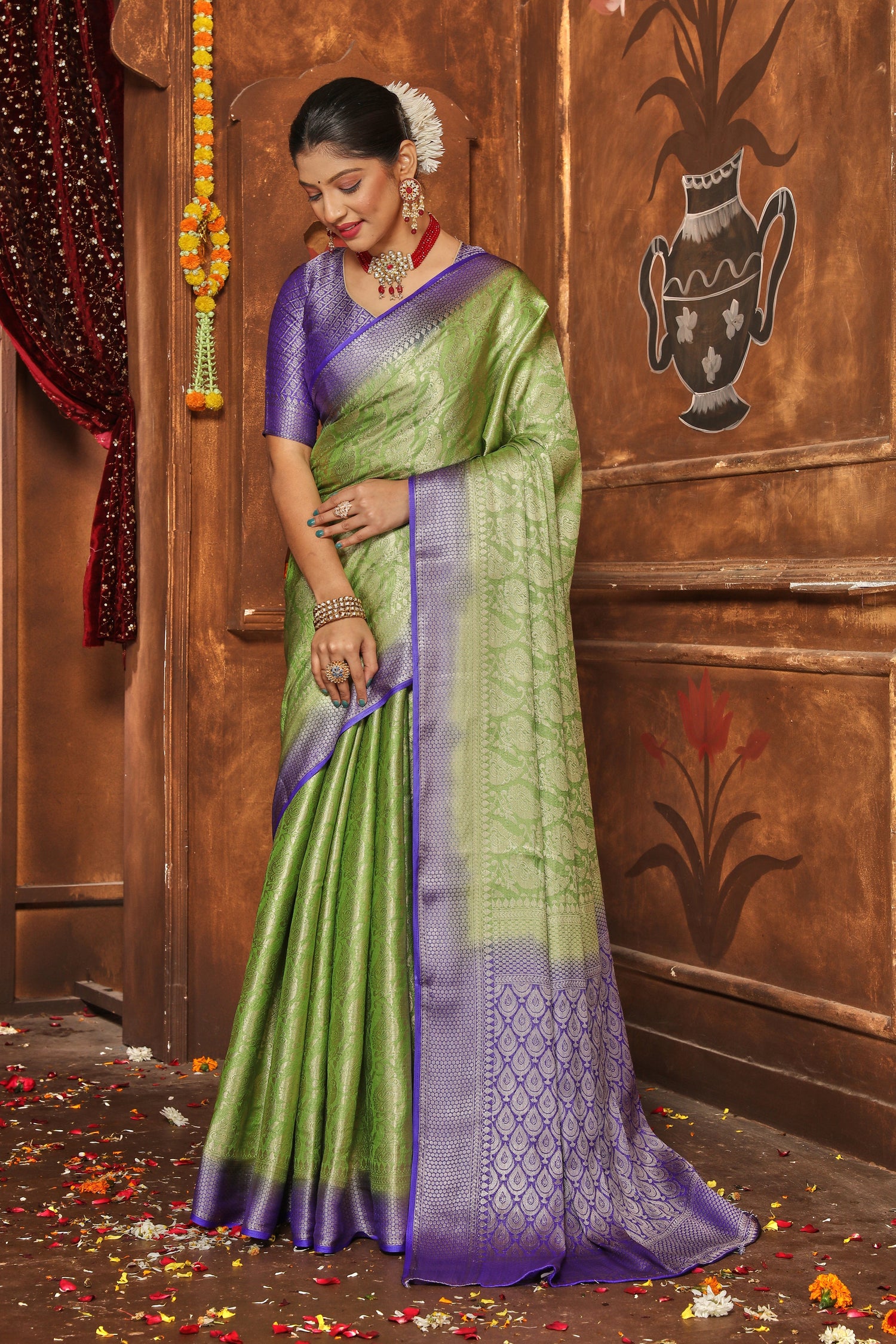 Elegant Brocade Silk Saree With Rich Zari Weaving For Weddings
