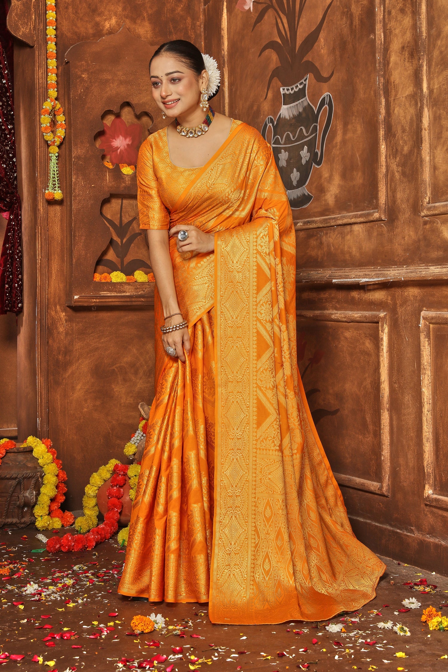 Artistic Banarasi Silk Saree With Traditional Brocade And Zari Weave