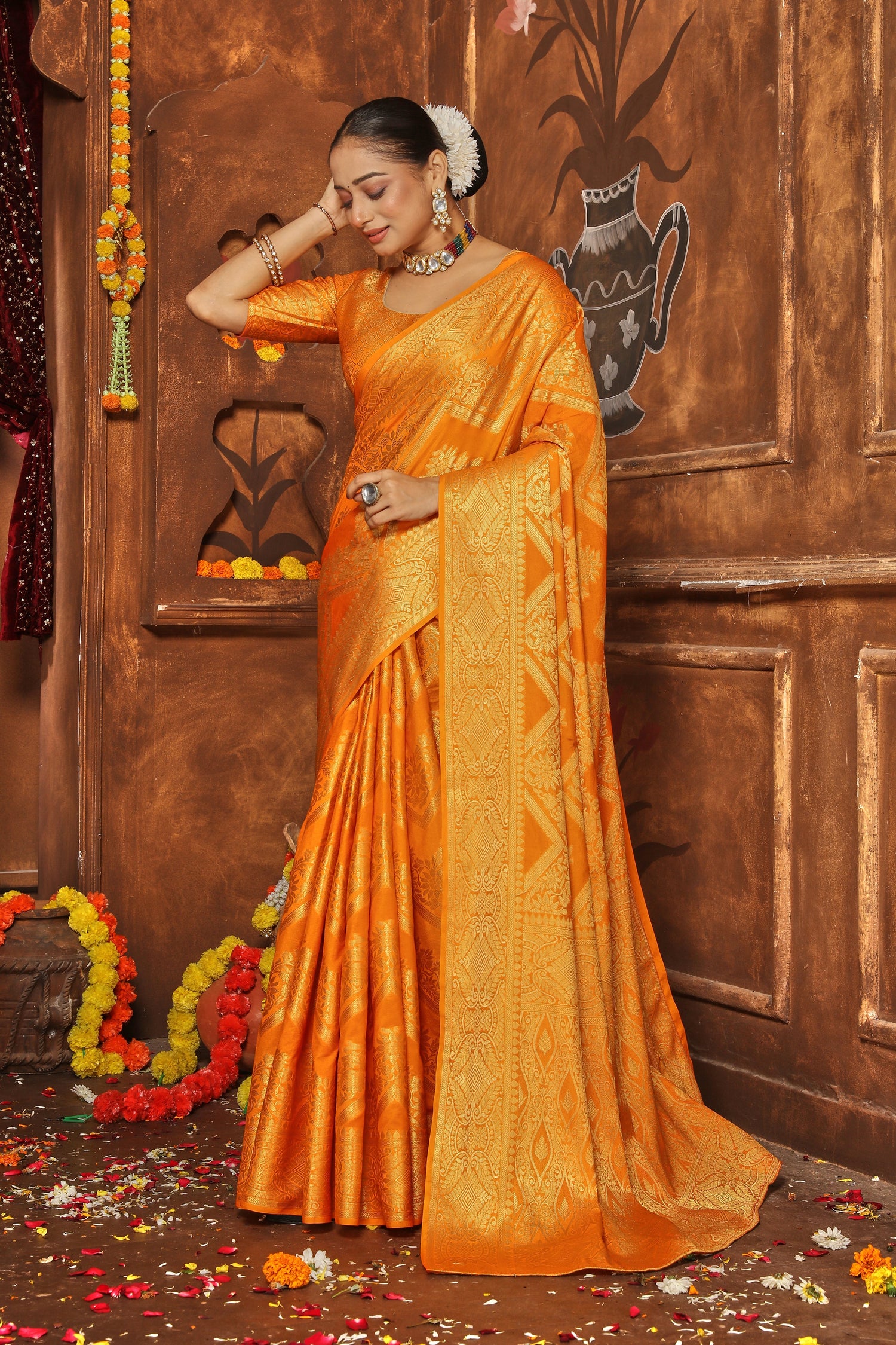 Artistic Banarasi Silk Saree With Traditional Brocade And Zari Weave