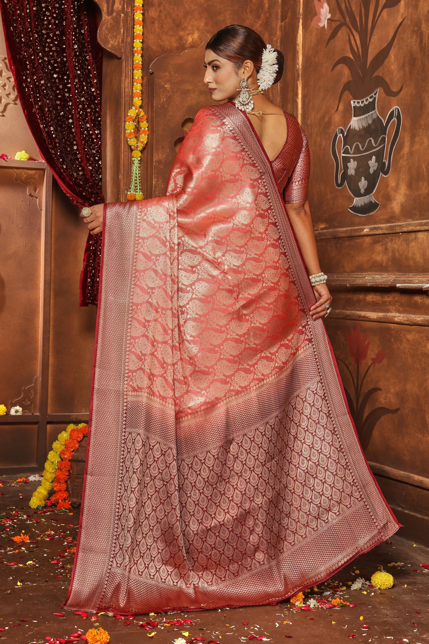 Trendy Wedding Saree In Banarasi Brocade Silk With Zari Accents
