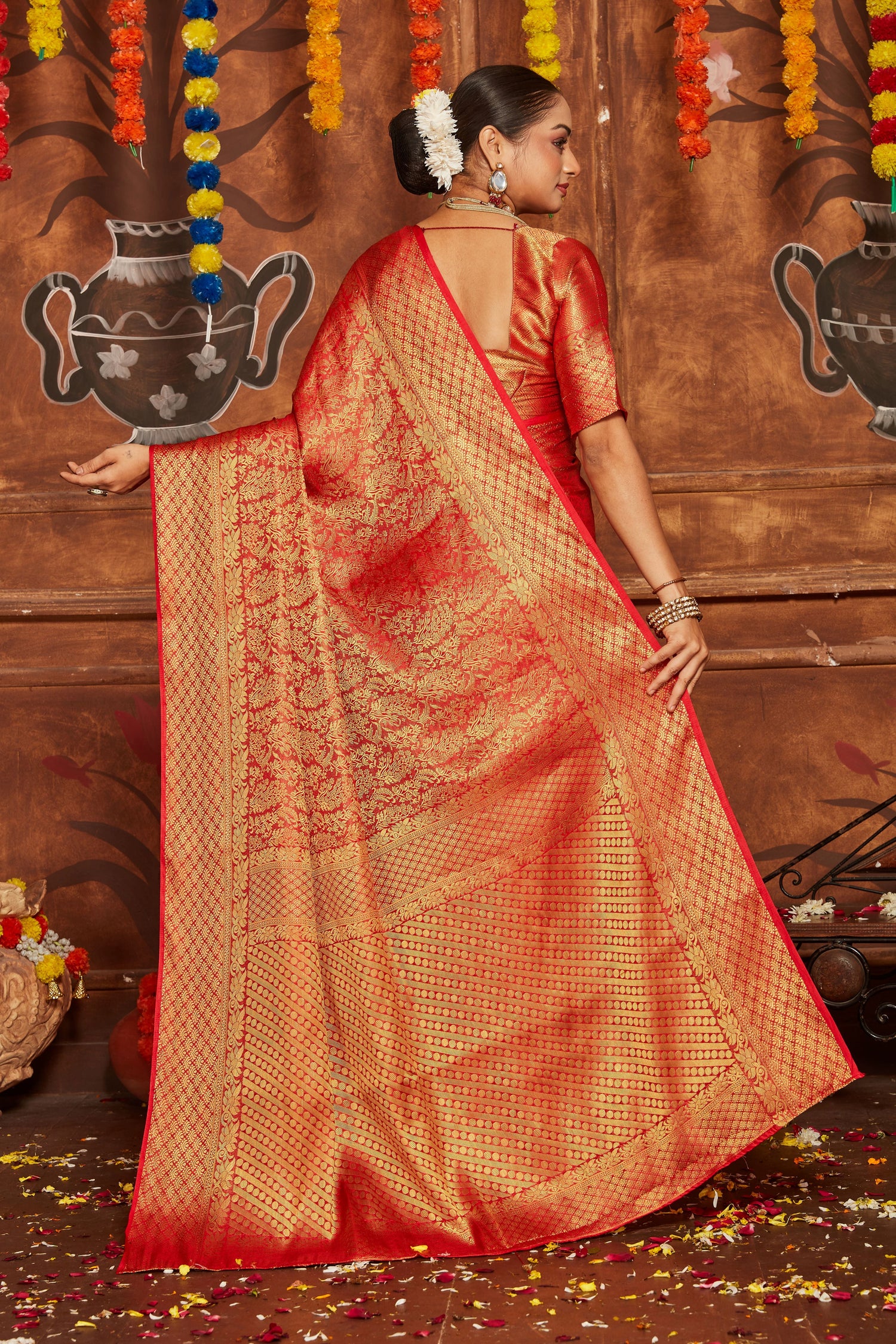 Fashionable Banarasi Silk Saree In Brocade With Zari Borders