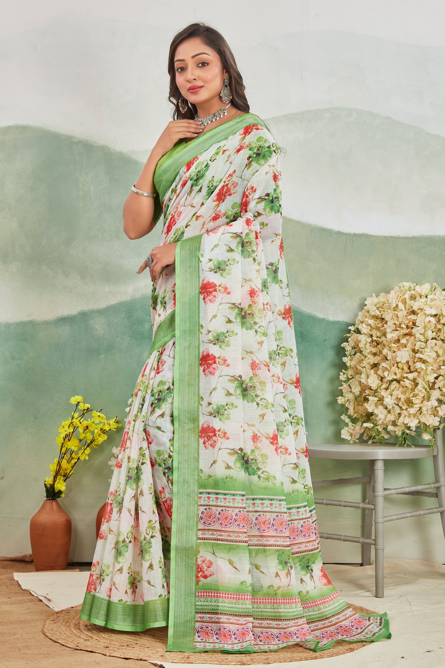 Graceful Traditional Wear Linen Saree With Artistic Prints