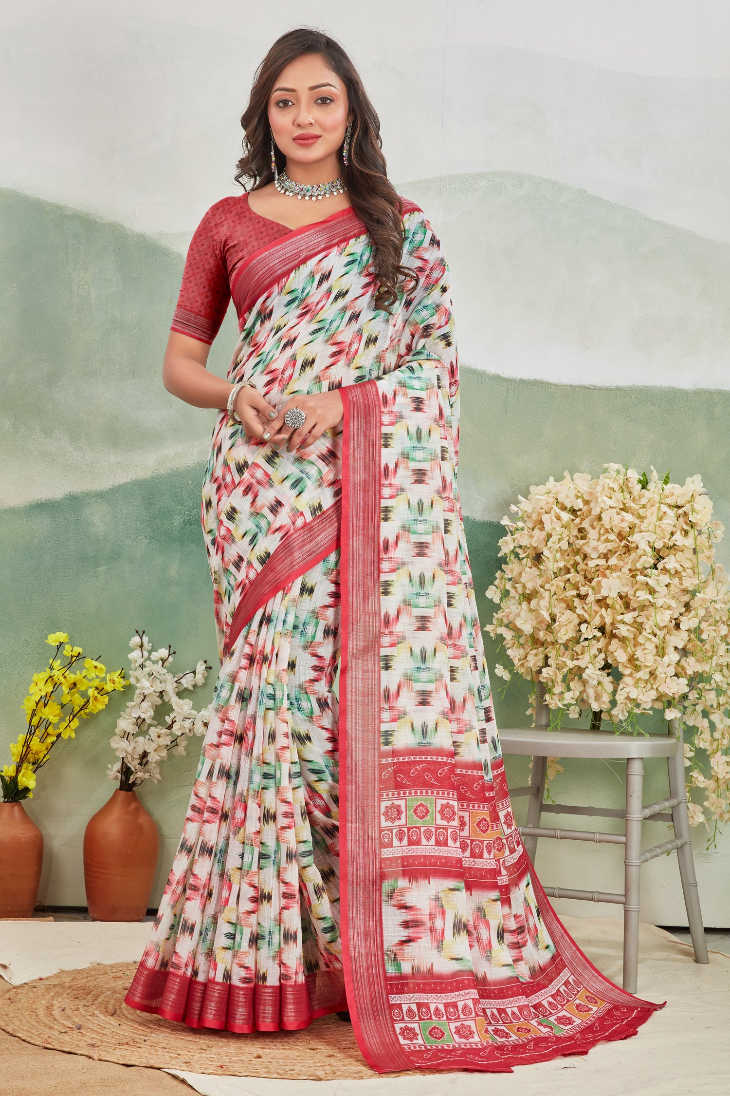Stylish Ethnic Linen Saree With Timeless Print Patterns