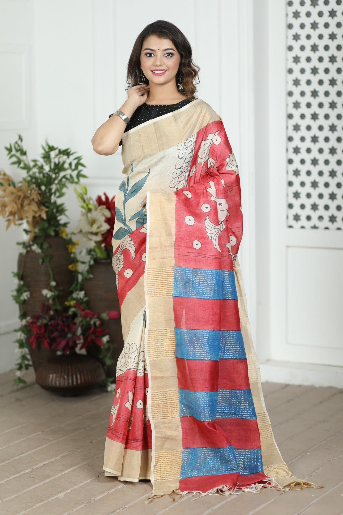 Exquisite Tussar Silk Saree with Kalamkari Detailing and Stylish Blouse Piece