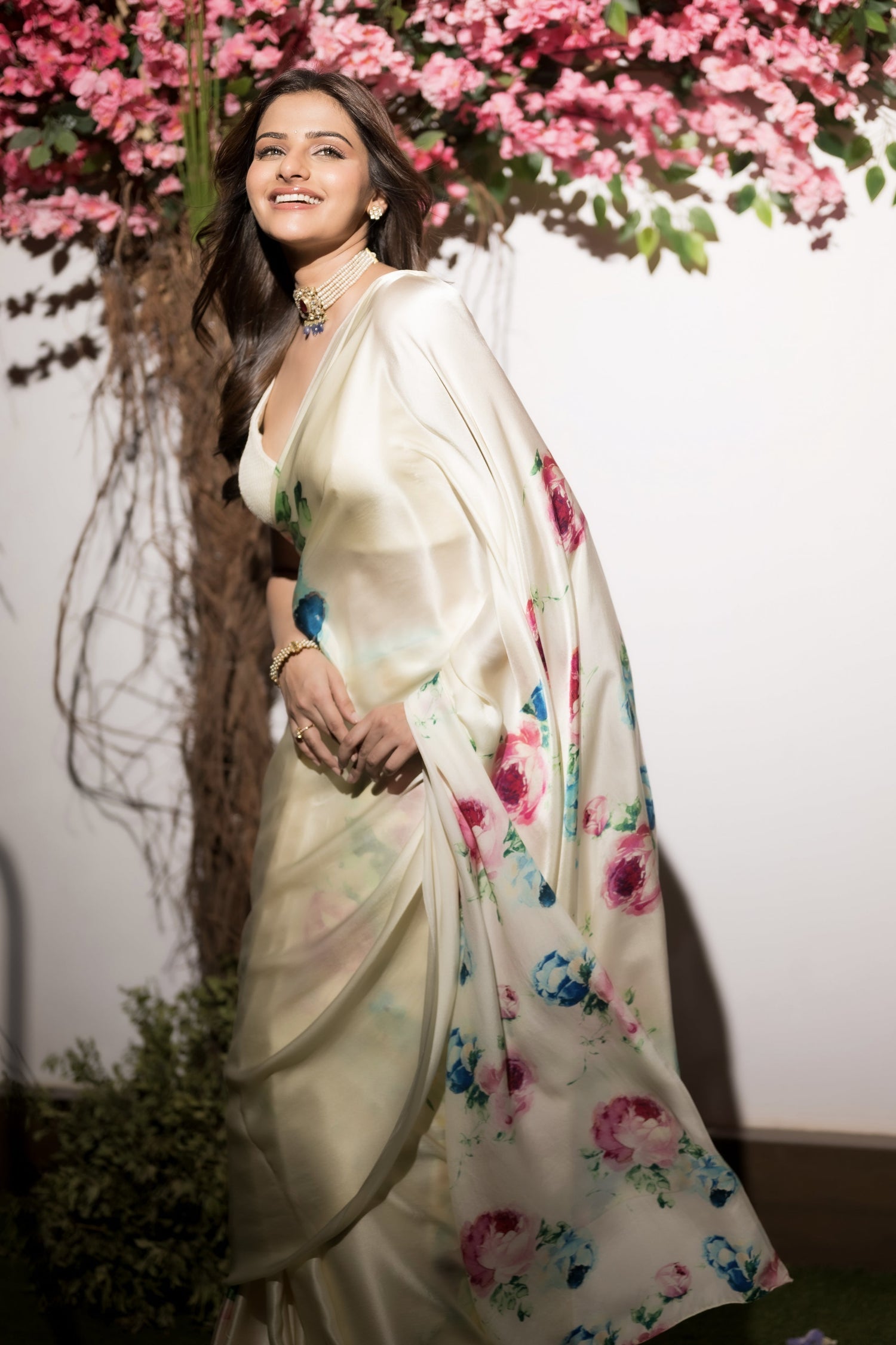 Buy Avantika Dassani Wore Shyla Satin Silk Saree | Premvastra