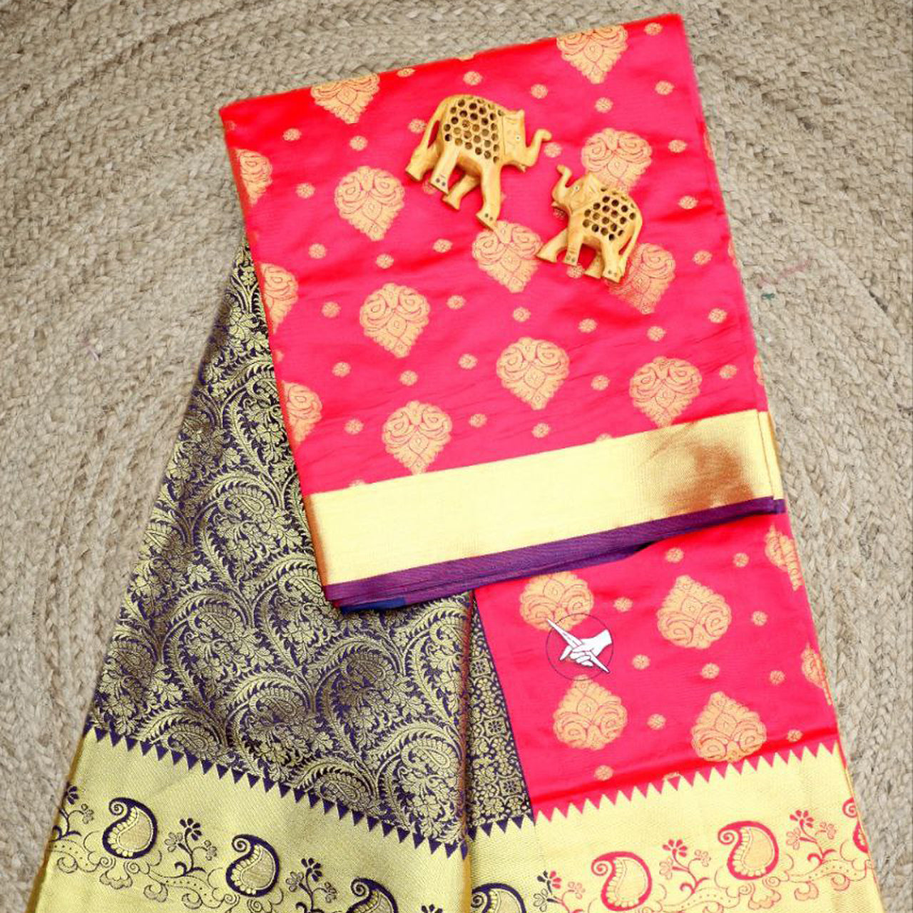 Rich Rani Handloom Silk Saree With Korvai Weaving And Designer Blouse
