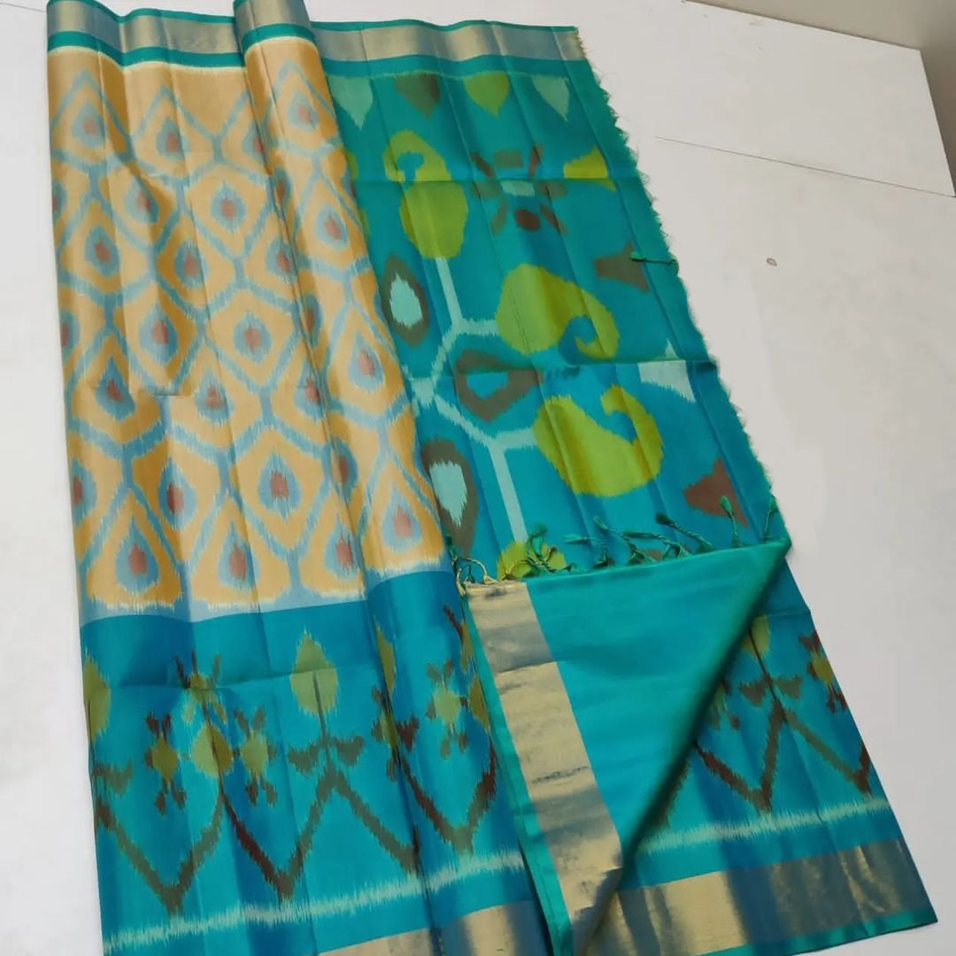Stylish Handloom Saree With Bold Digital Ikkat On Soft Silk Fabric