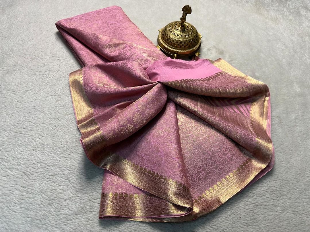 Heritage Pink Mysore Brocade Saree With Intricate Pallu Detailing