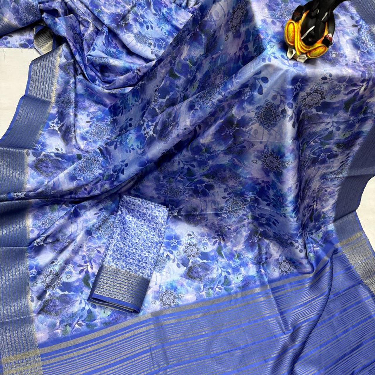 Everyday Wear Blue Soft Silk Saree With Print