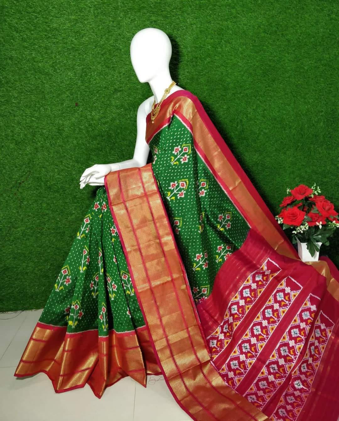 Classic Soft Silk Pochampalli Saree With Contemporary Digital Patterns