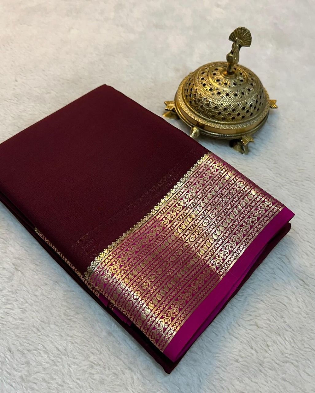 Beautiful Pure Mysore silk sarees having elegant contrast border 😍