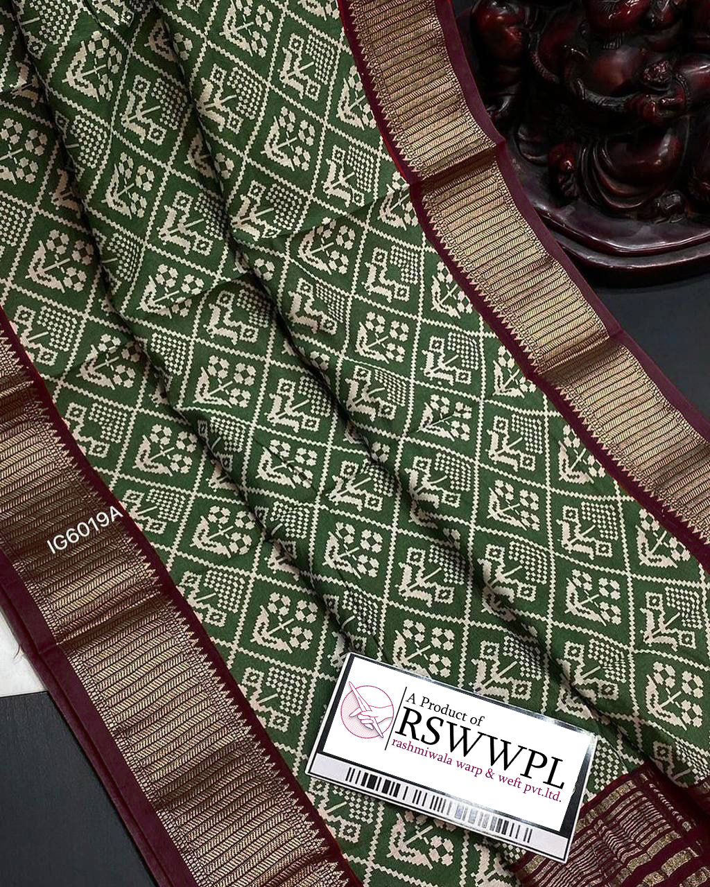 Captivating Green Soft Silk Saree With Assamese Pattu Print