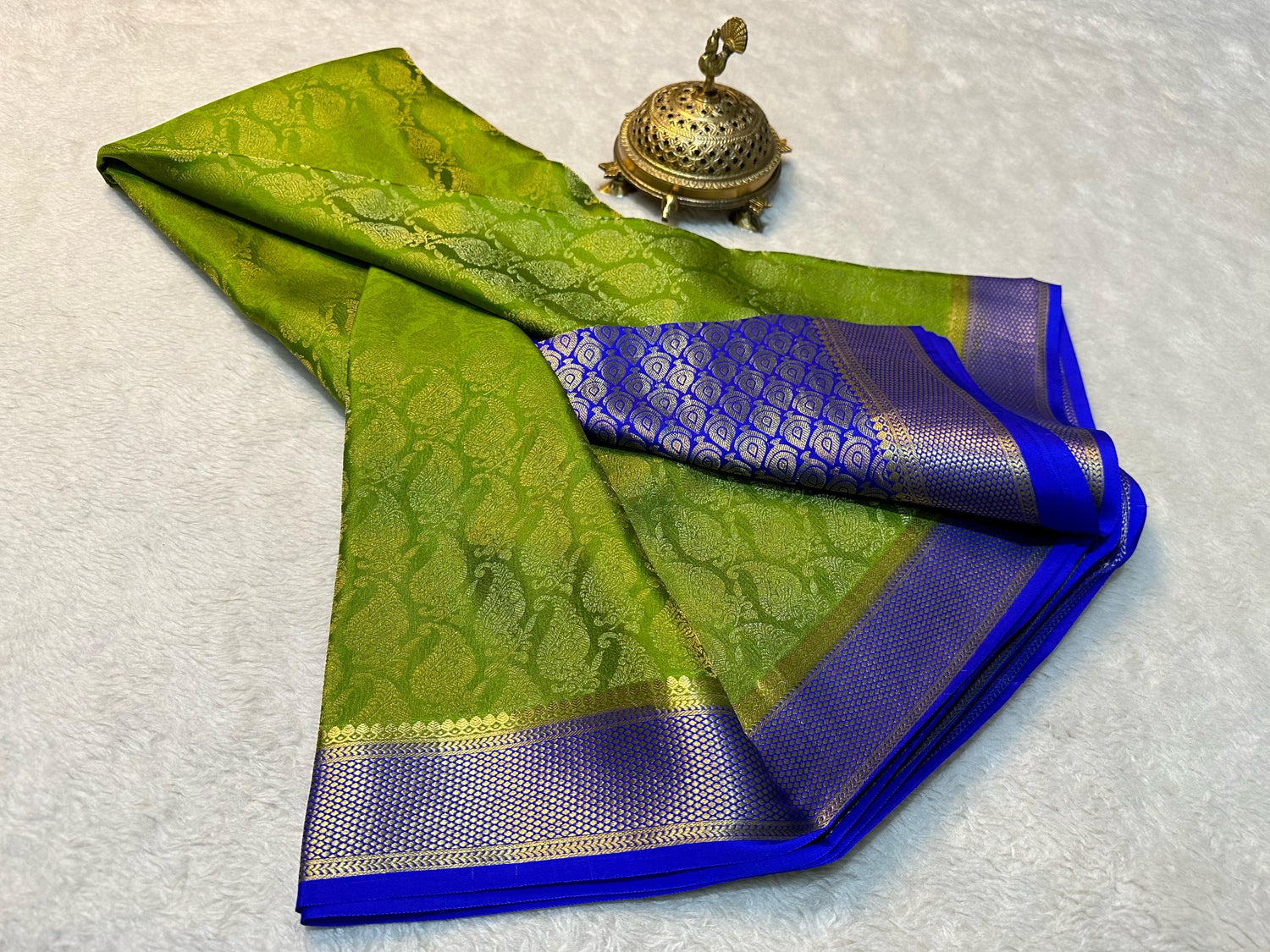 Elegant Green Mysore Brocade Silk Saree With Grand Rich Pallu