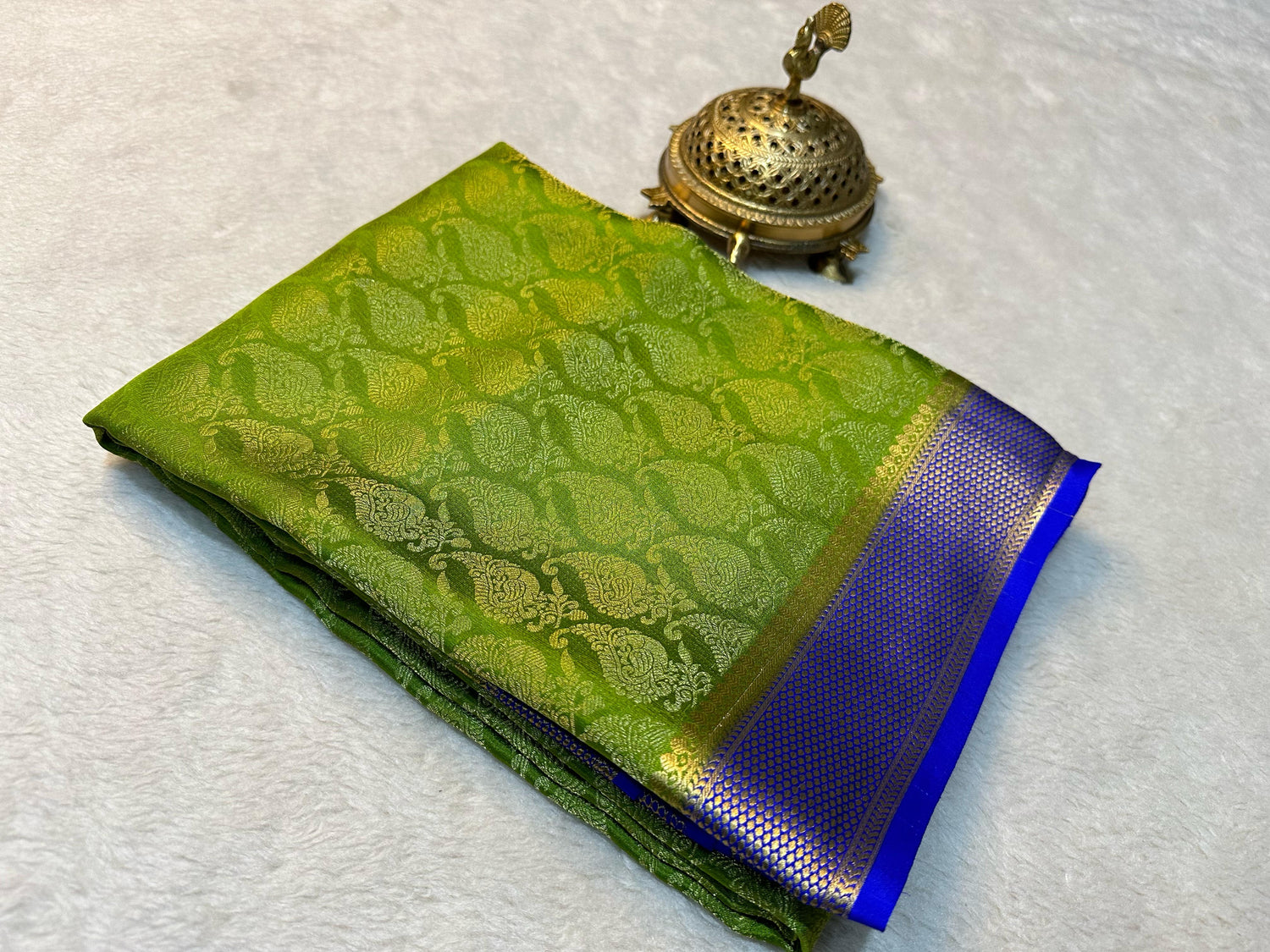 Elegant Green Mysore Brocade Silk Saree With Grand Rich Pallu