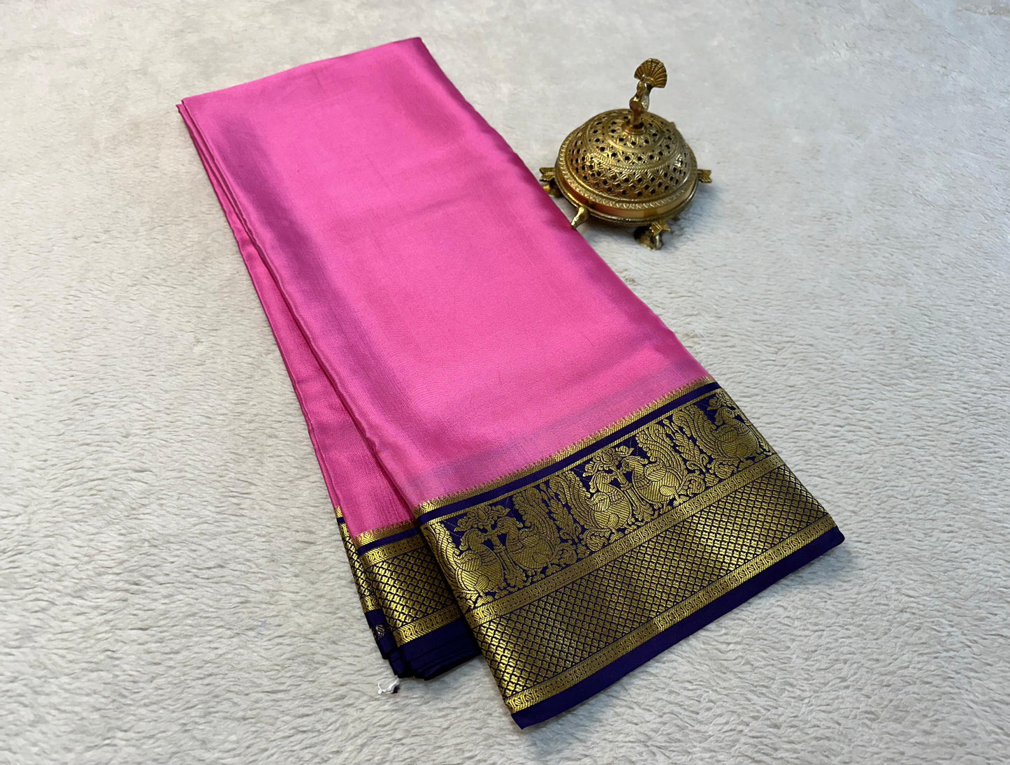 Beautiful Pure Mysore silk sarees having elegant contrast border 😍