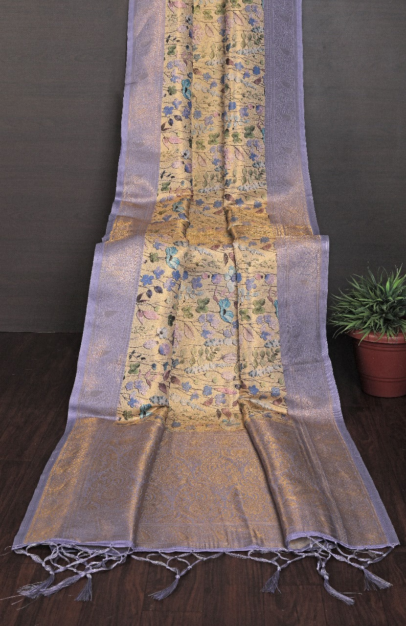 Stunning Digital Printed Saree In Lavender Soft Silk Fabric
