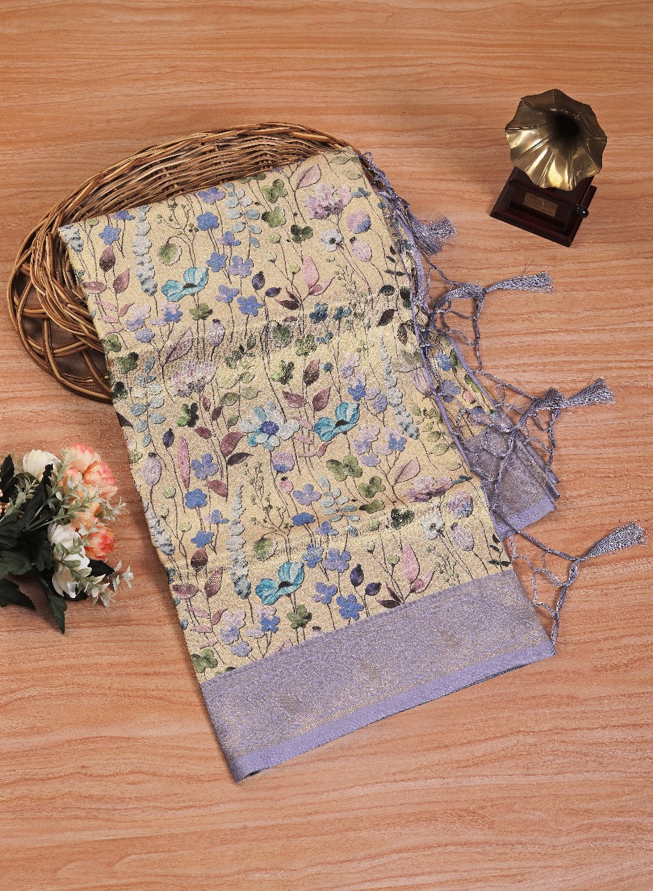 Stunning Digital Printed Saree In Lavender Soft Silk Fabric
