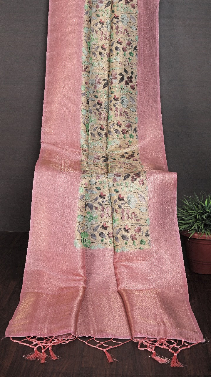 Ethnic Printed Soft Silk Saree In Pink For Occasions