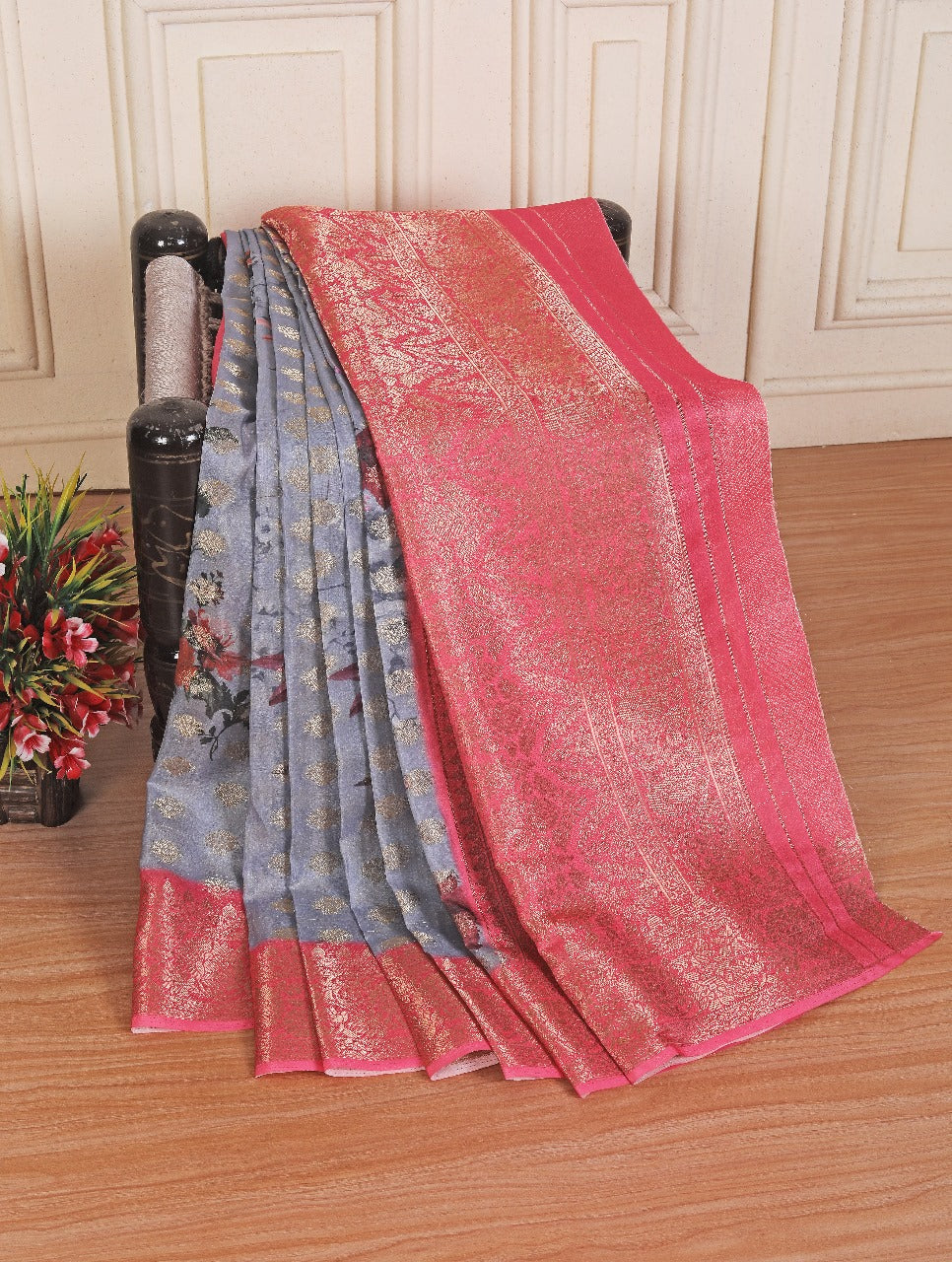 Classic Ethnic Soft Silk Saree In Pink With Printed Motifs