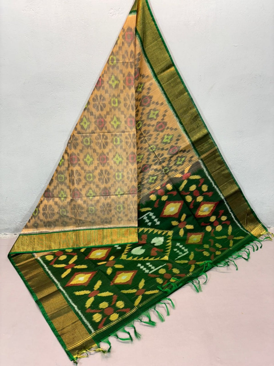 Artisan Soft Silk Sico Saree In Golden Handloom Digital Finish