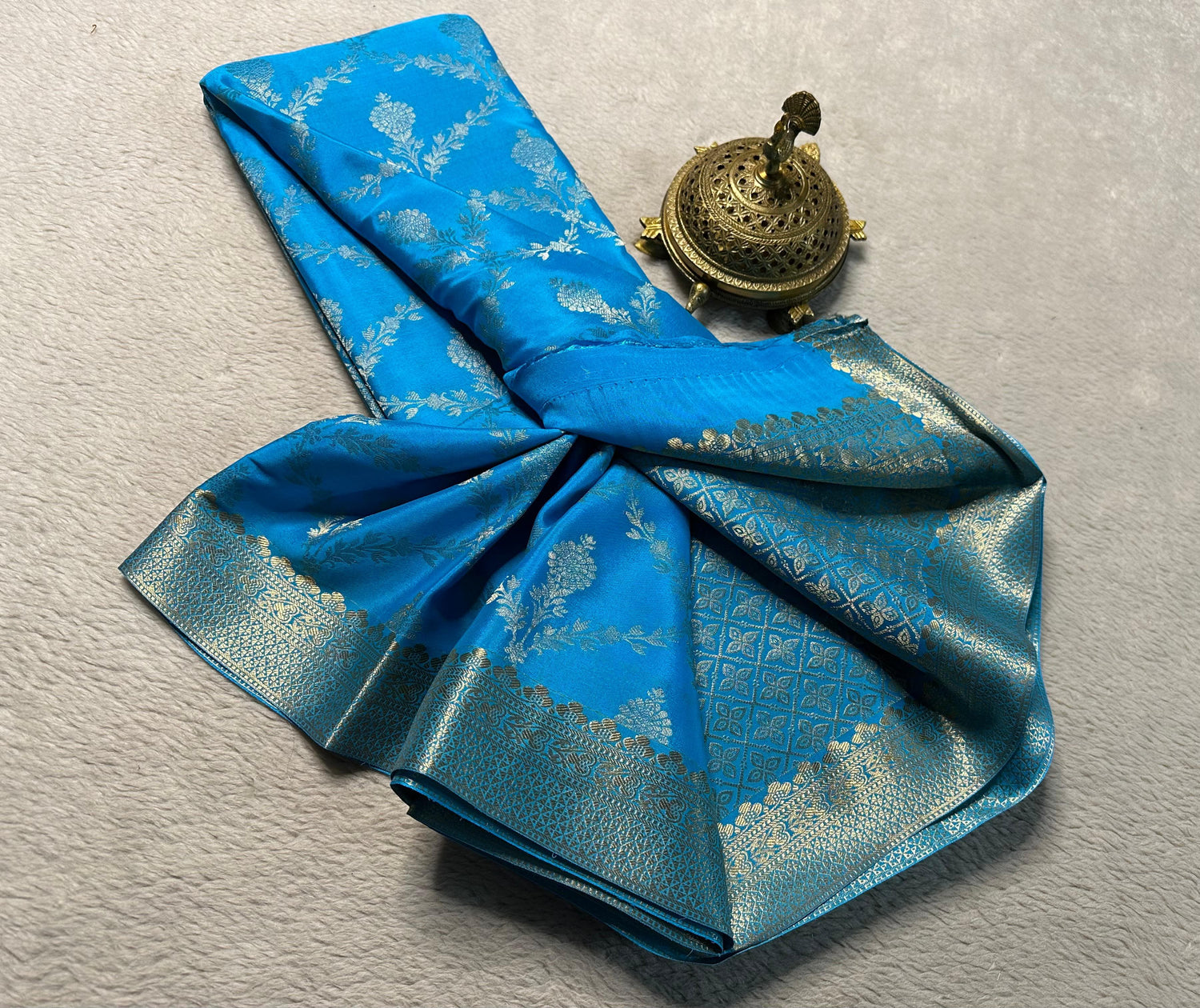 Workwear Friendly Mysore Silk Saree Crepe Fabric And Zari Edging