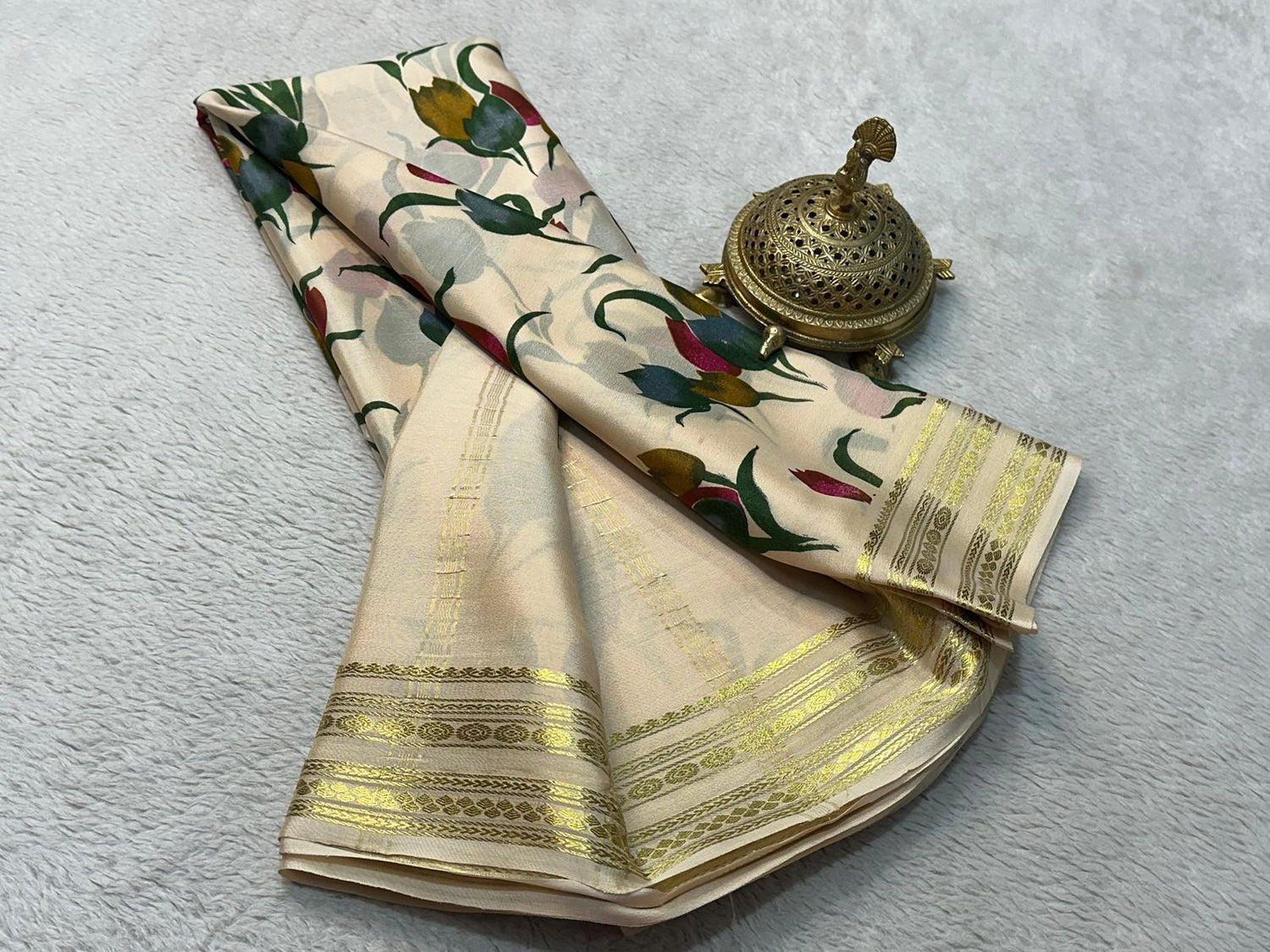 Stylish Traditional Saree In Mysore Crepe Silk With Designer Print Work