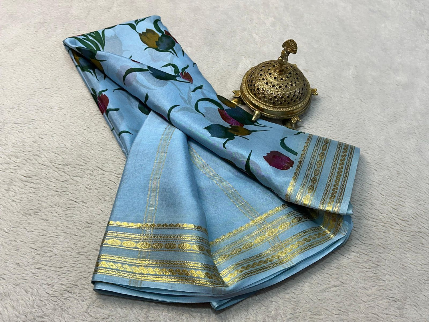 Soft Mysore Crepe Silk Saree With Traditional Motifs Fancy Wear For Occasions