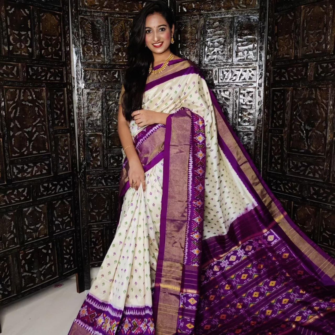 Alluring Traditional Viscose Silk Modern Handloom Ikkat Print Saree