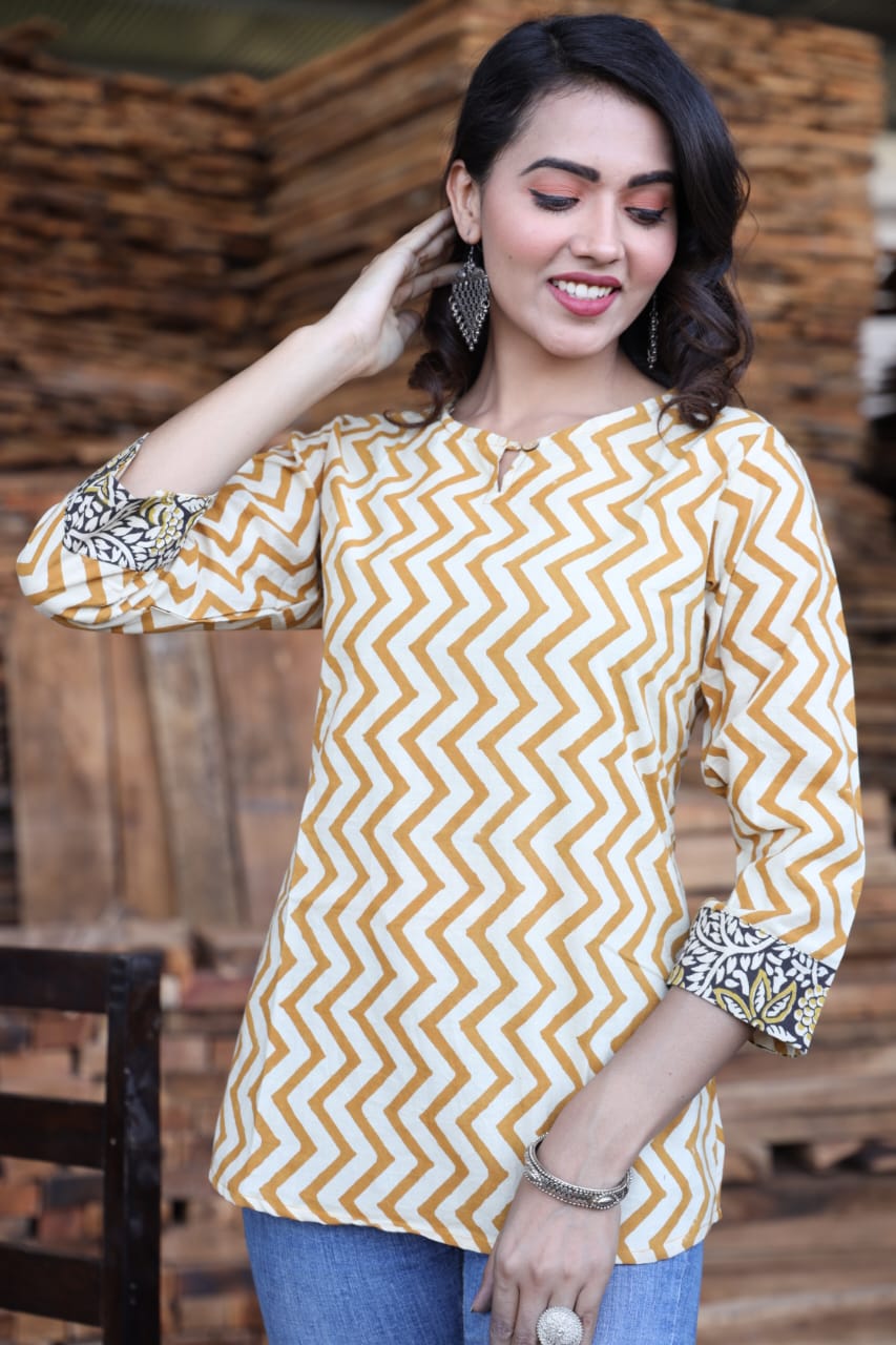 Women's Beige Cream Chevron Woven Print Casual Top | Round Neck 3/4 Sleeve Relaxed Fit Ethnic Wear