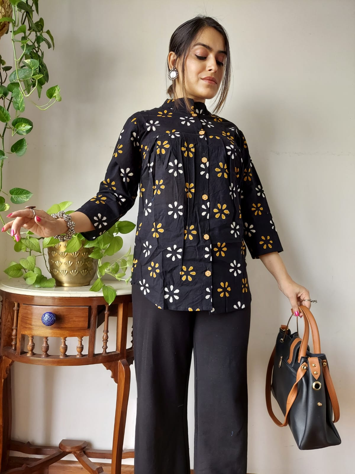 Women's Black & White Daisy Floral Print Top | 3/4 Sleeve Casual Relaxed Fit Ethnic Shirt