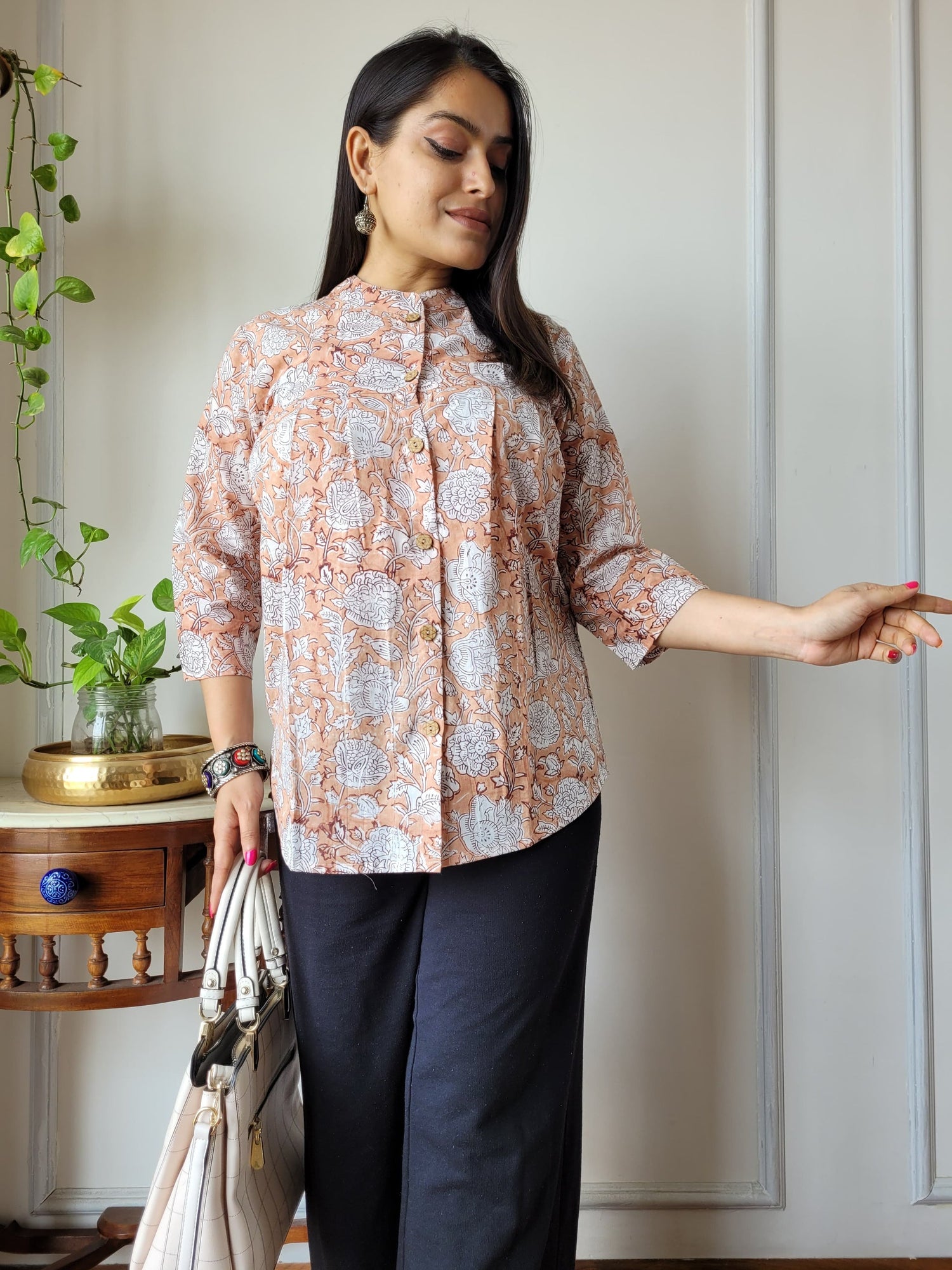 Women's Blush Pink Floral Printed Casual Kurti Top | Light Relaxed Fit Ethnic Wear