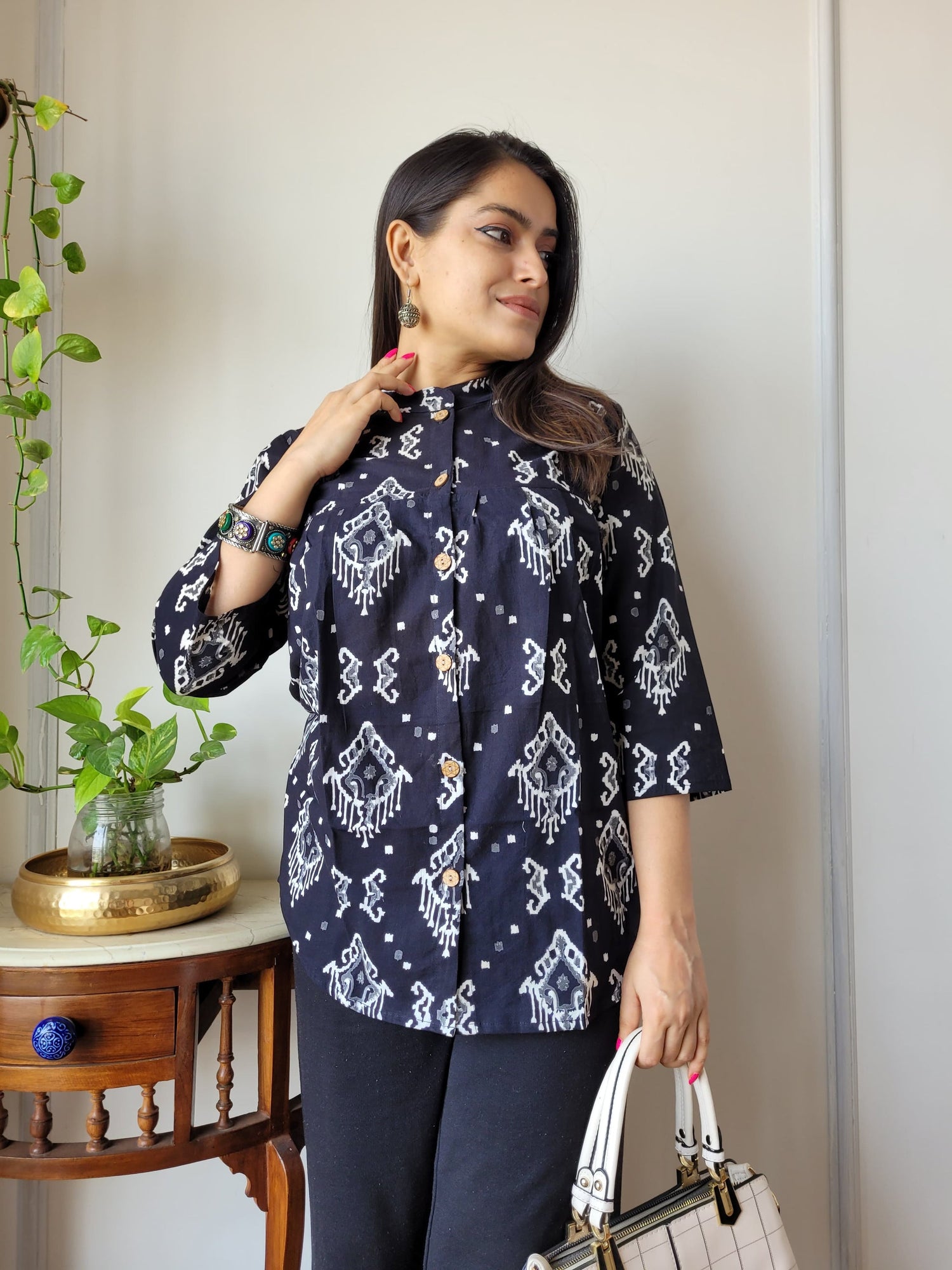 Women's Navy Blue Abstract Print Casual Top | Full Sleeve Loose Fit Kurti