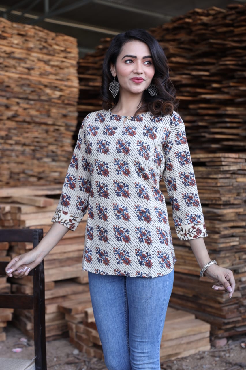 Women's White Black Dabu Block Print Short Top | Round Neck 3/4 Sleeve Casual Ethnic Kurti