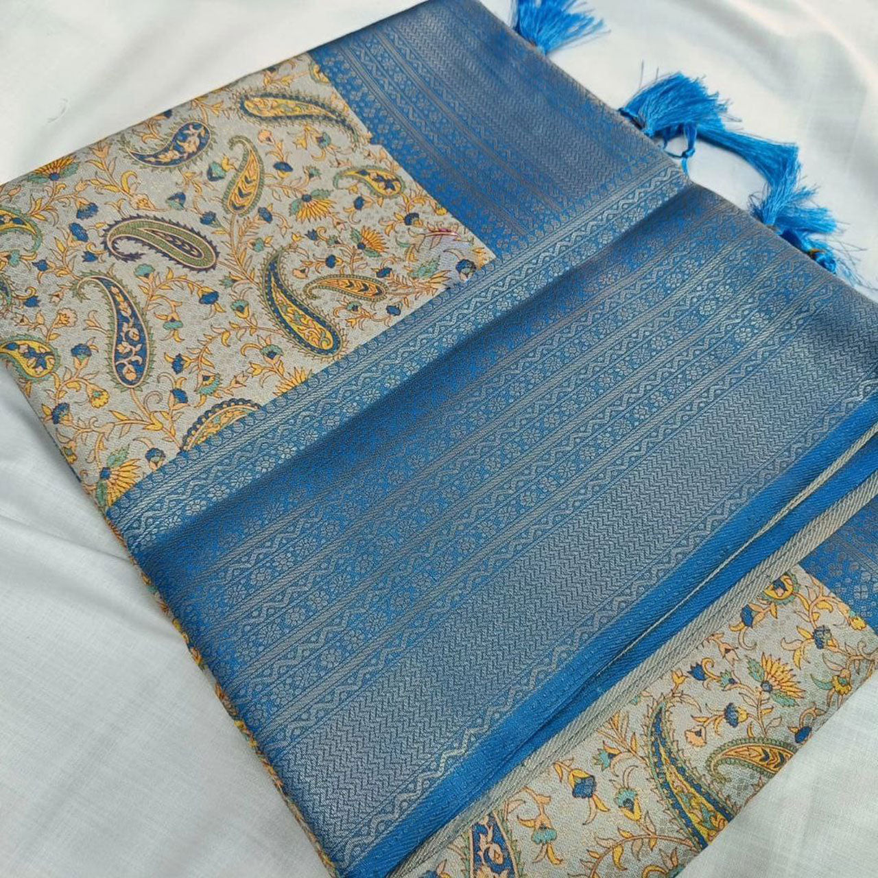 Vibrant Sky Blue Digital Print Soft Silk Saree Daily Elegance Redefined