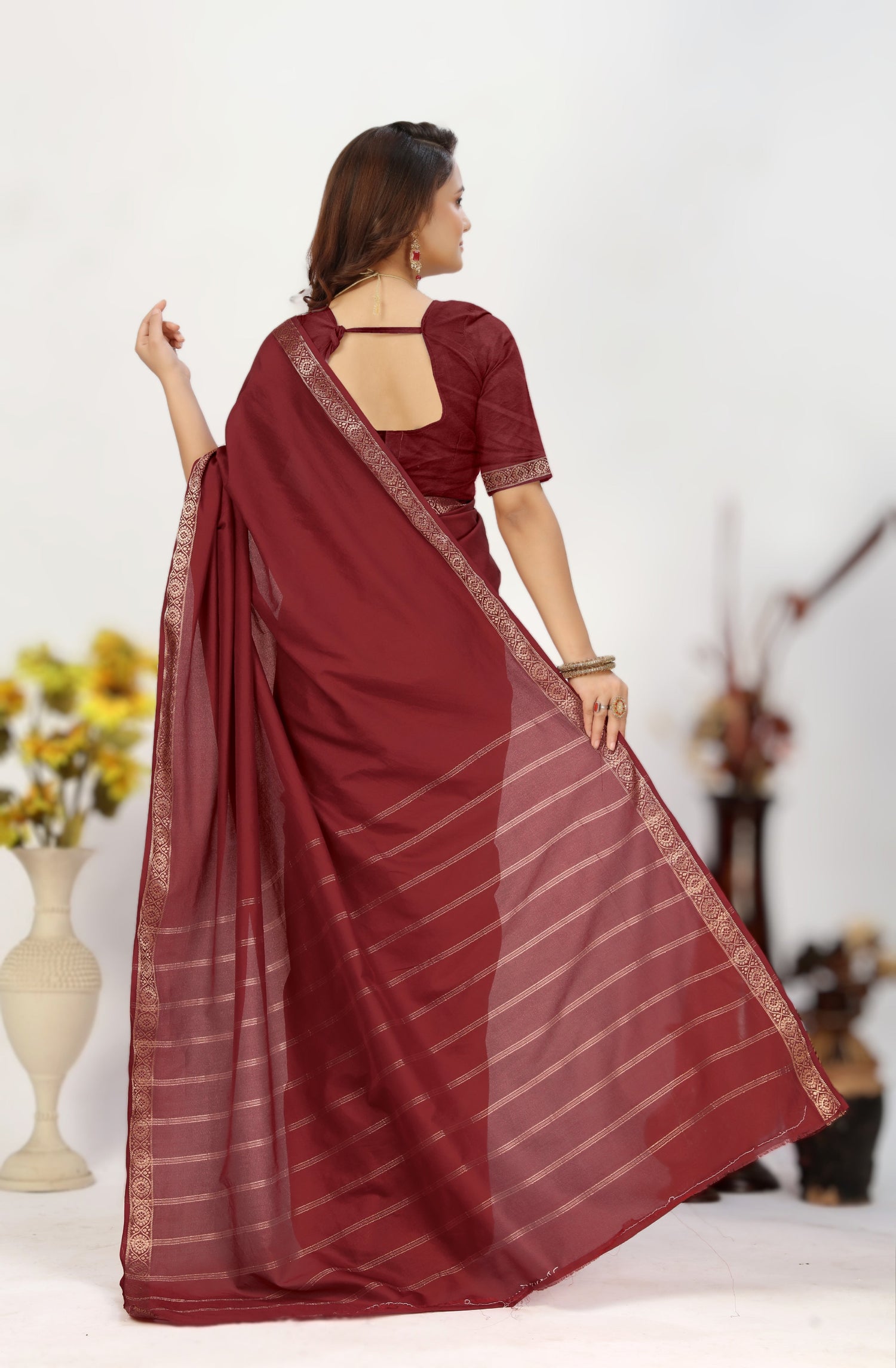 Fancy Plain Mysore Silk Saree With Ethnic Look