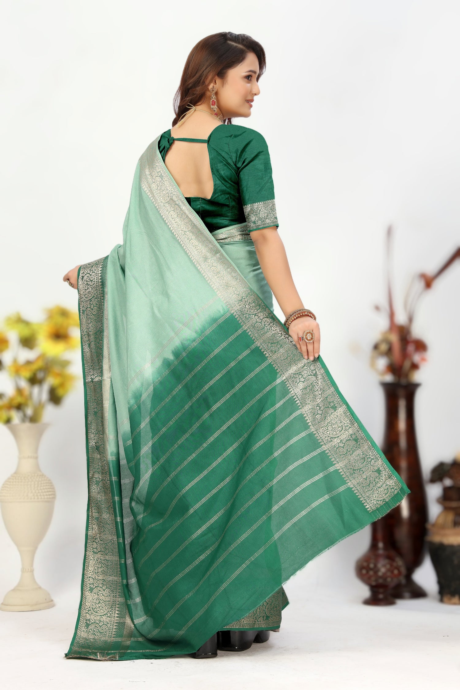 Elegant Mysore Crepe Silk Plain Saree With Traditional Touch