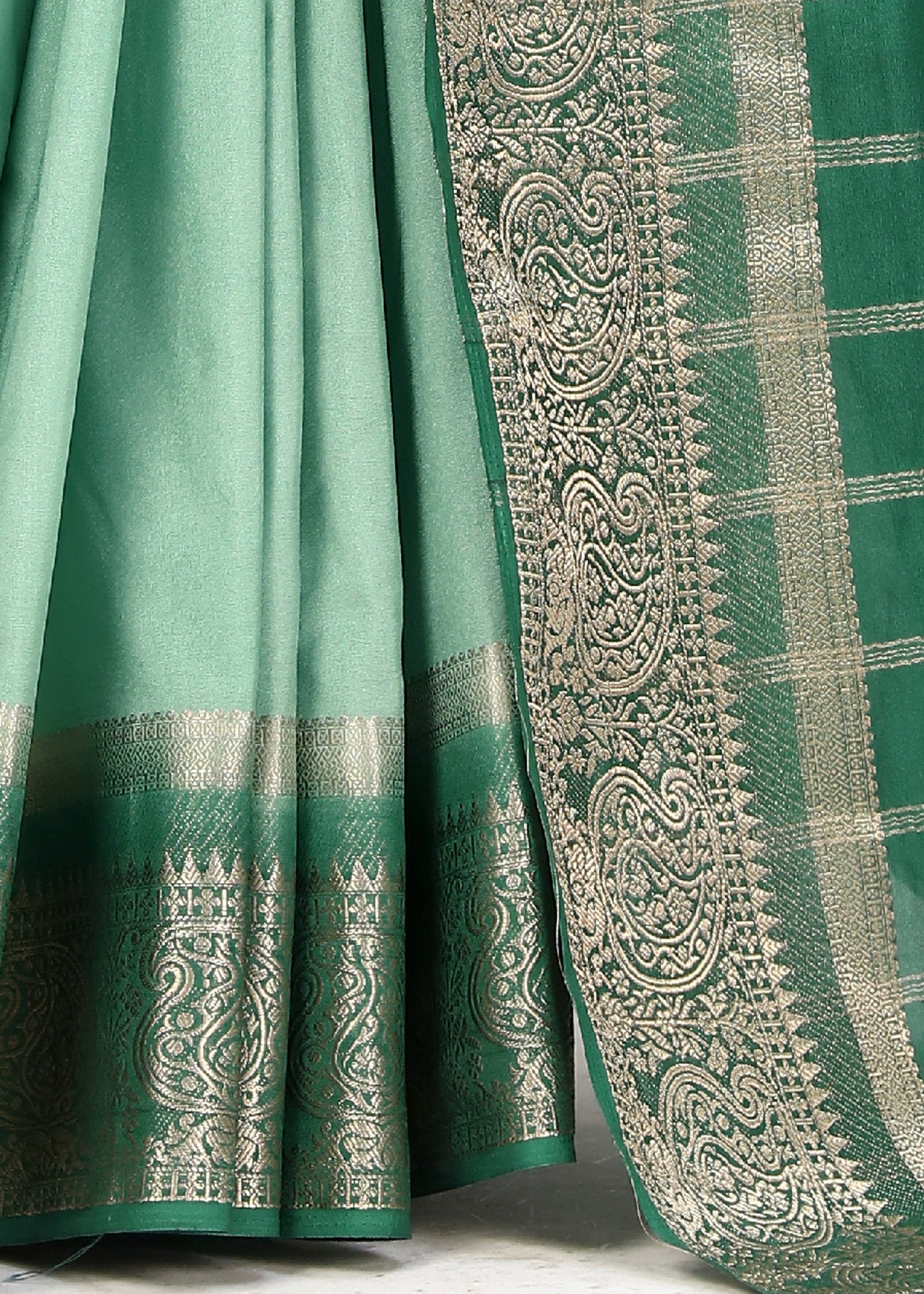Elegant Mysore Crepe Silk Plain Saree With Traditional Touch