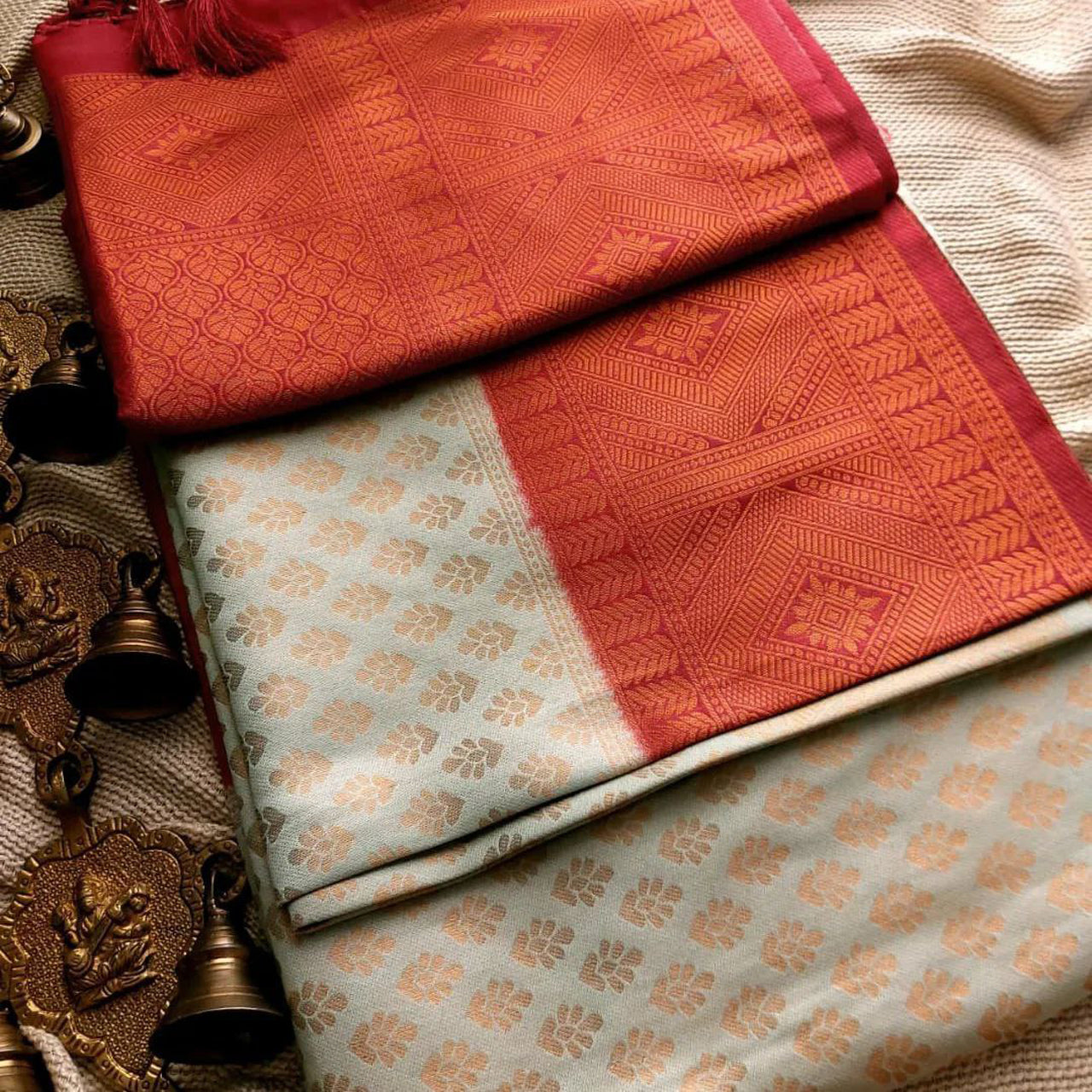 Splendiferous Red And White Soft Silk Weaving Work Saree