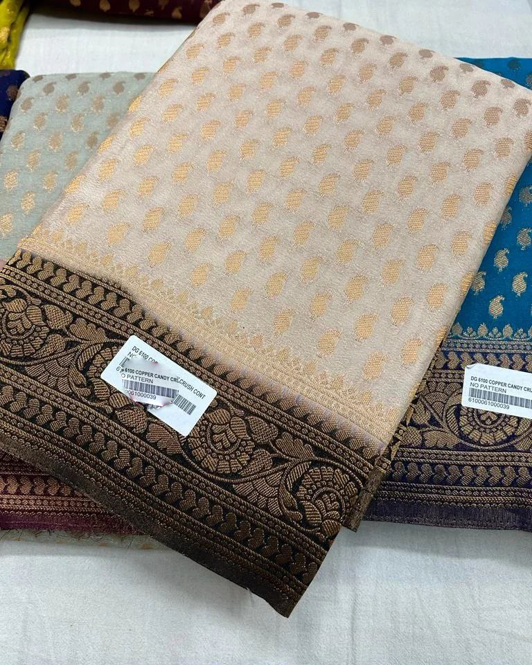 Elegant Soft Silk Saree With Rich Pallu And Stylish Blouse