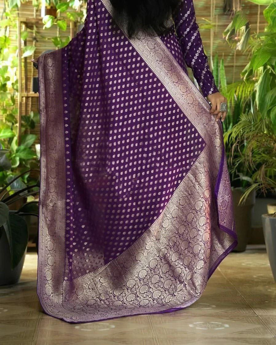 Designer Soft Silk Saree With Fancy Blouse For Special Occasions