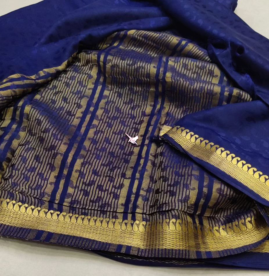 Fine Weave Mysore Silk Saree With Plain Silhouette