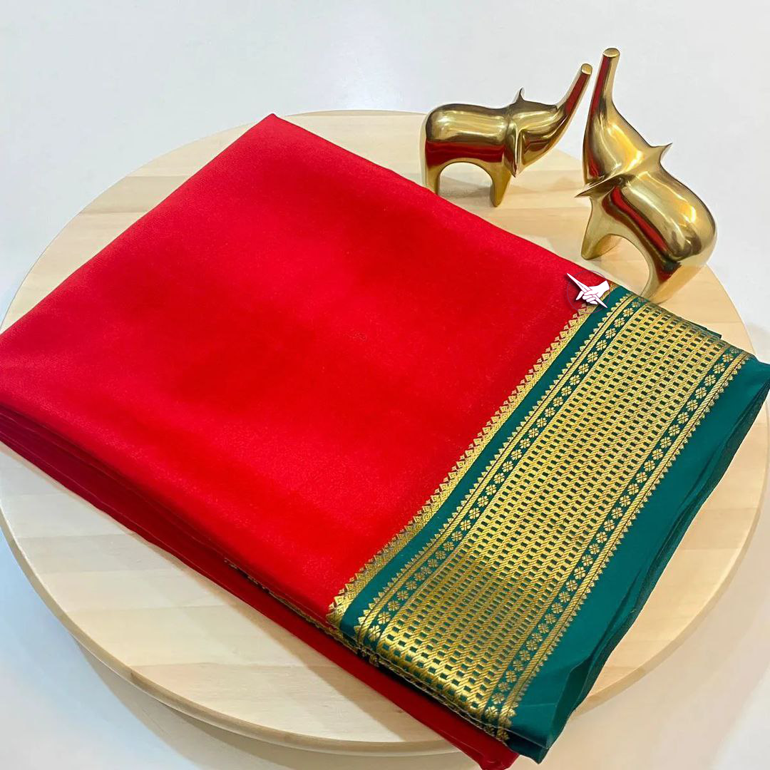 Chic Red And Green Plain Soft Silk Saree Mysore Weave With Zari Touch