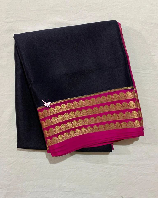 🥰 Floral Zari Border Black nd Pink  Colour Plain Mysore Silk Saree.🥰