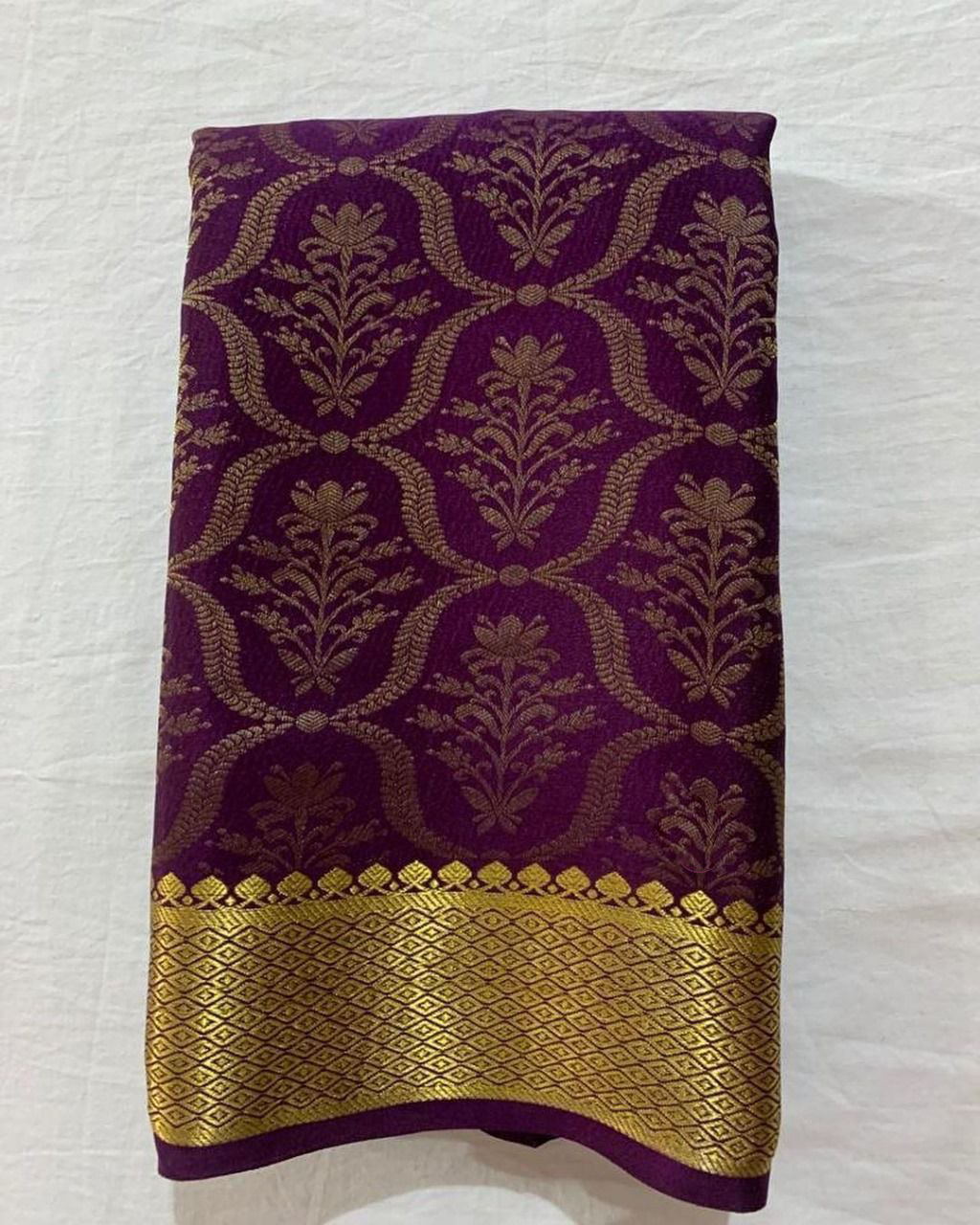 Engaging Rich Pallu Saree In Soft Silk With Designer Blouse Material