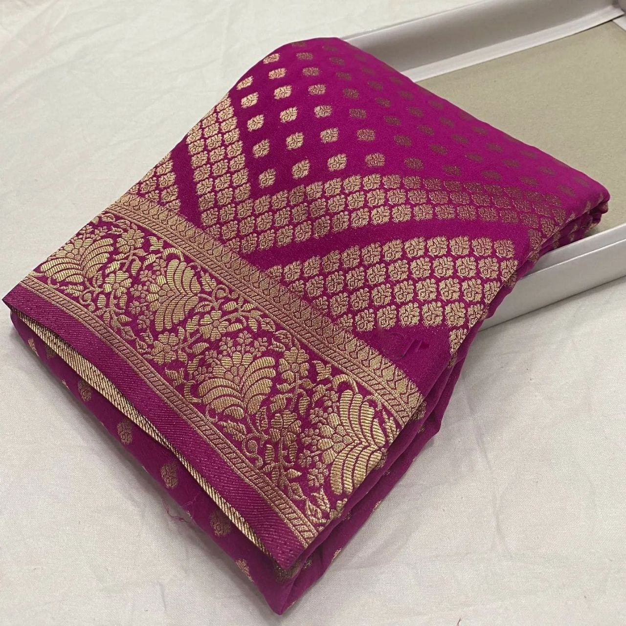 Soft Silk Ethnic Saree With Traditional Pallu And Blouse Material