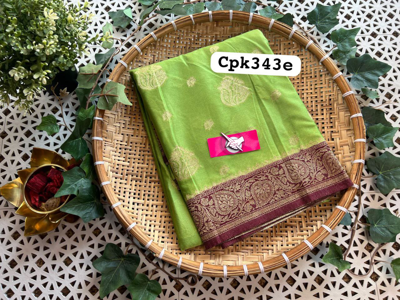 Gorgeous Green Silk Weaving Saree Maheshwari Traditional Look For Occasions