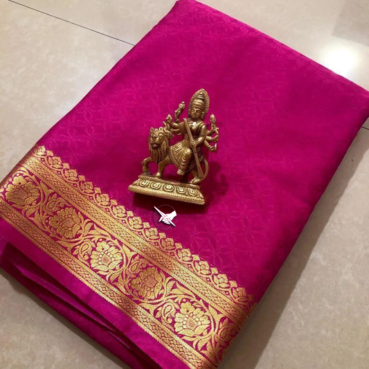 🥰 Elegant pink semi-silk saree with soft texture and delicate shine.🥰