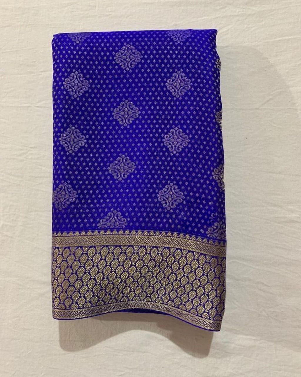 Engaging Festive Silk Saree With Embellished Pallu And Blouse Fabric