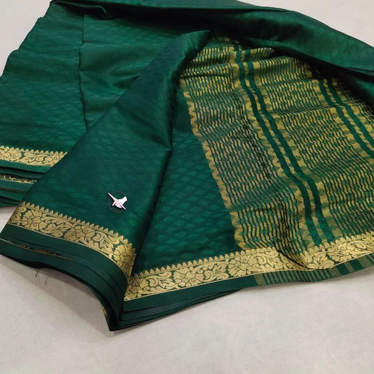 🥰 Exclusive  Zari Border Green Plain Mysore Silk Saree.🥰